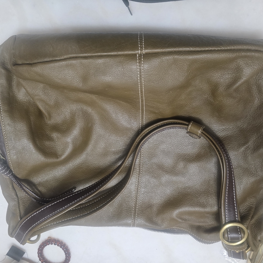 Pebbled Olive Shoulder Bag with Adjustable Strap - Picture 7 of 11